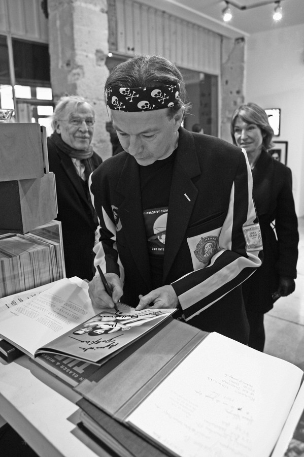 1292917974 FueIK
